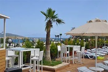 Poseidon Hotel 4*